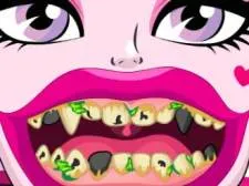 Draculaura Bad Teeth game background